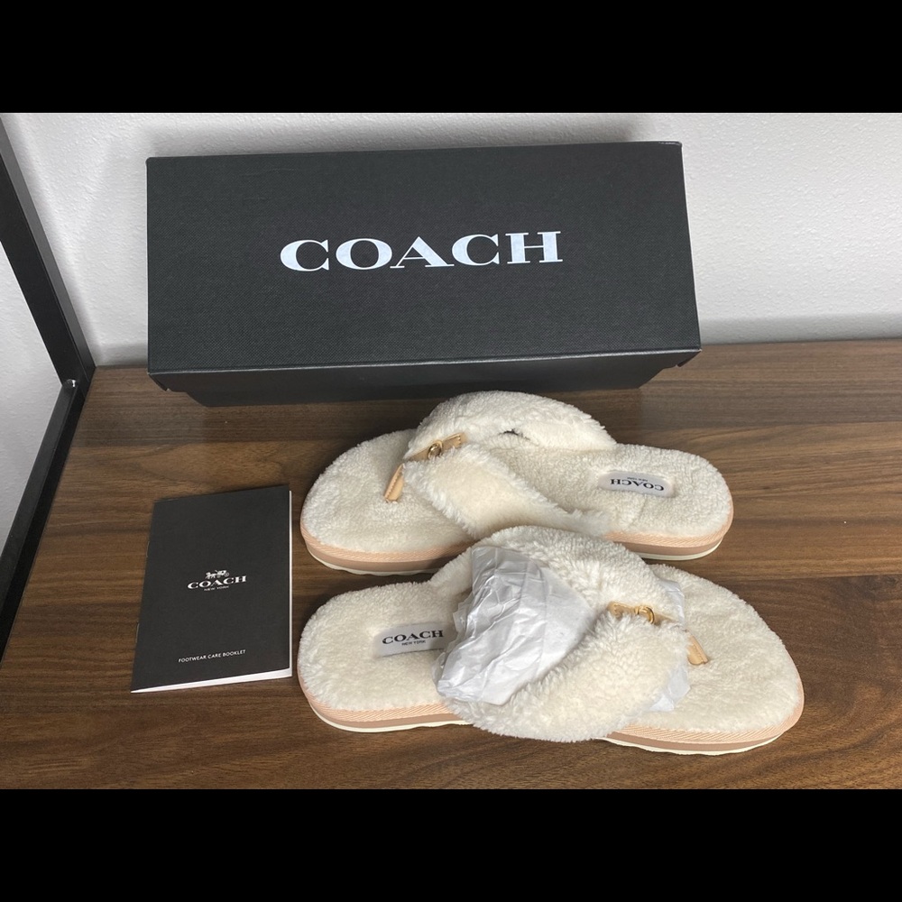 NWT COACH Teddy Plush Flip Flop Sandals Slippers - Picture 5 of 12